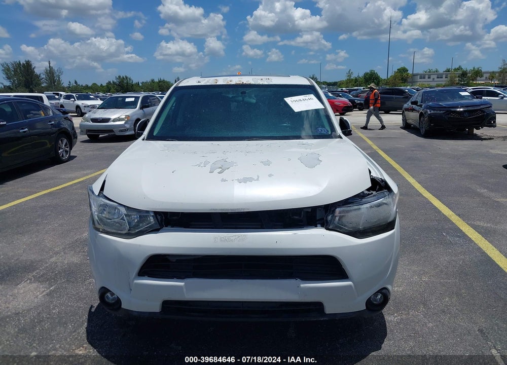 2014 MITSUBISHI OUTLANDER SE VIN: JA4AD3A33EZ011011