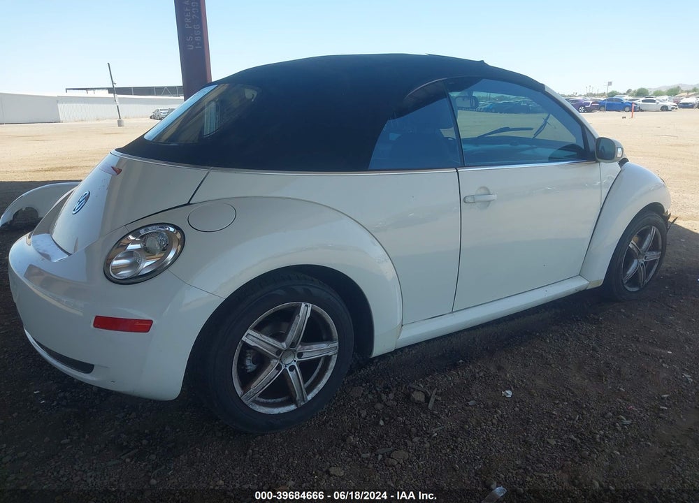 2007 VOLKSWAGEN NEW BEETLE TRIPLE WHITE VIN: 3VWFG31YX7M415682