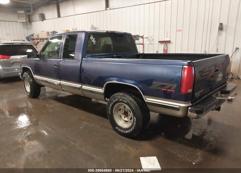 1998 GMC SIERRA 1500 SL WIDESIDE VIN: 2GTEK19R0W1505170