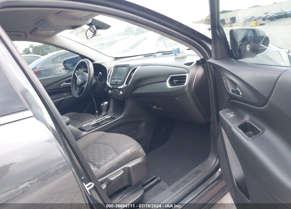 2018 CHEVROLET EQUINOX LT VIN: 2GNAXJEVXJ6292444