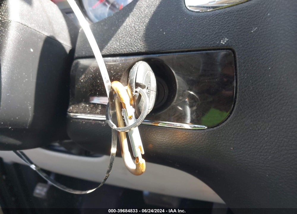 2013 CHRYSLER TOWN & COUNTRY TOURING VIN: 2C4RC1BG8DR708958