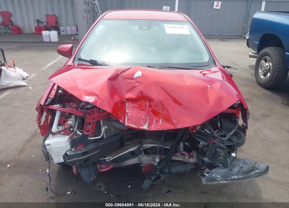 2019 TOYOTA COROLLA LE VIN: 2T1BURHE9KC234888
