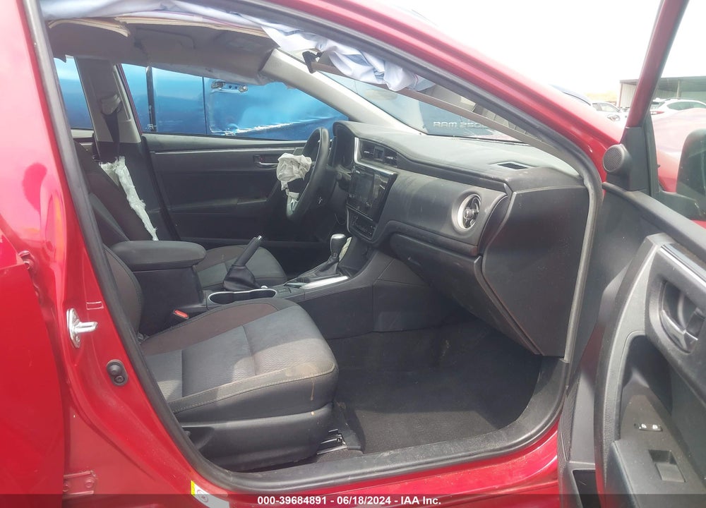 2019 TOYOTA COROLLA LE VIN: 2T1BURHE9KC234888