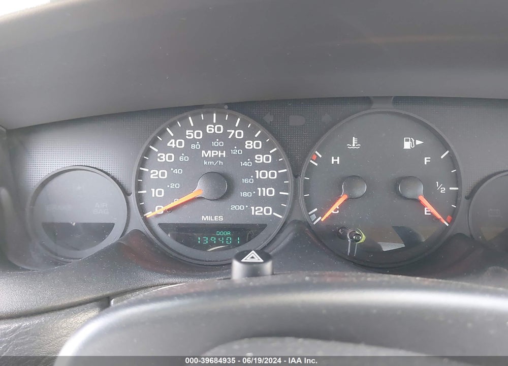 2004 DODGE NEON SE VIN: 1B3ES26C14D539577
