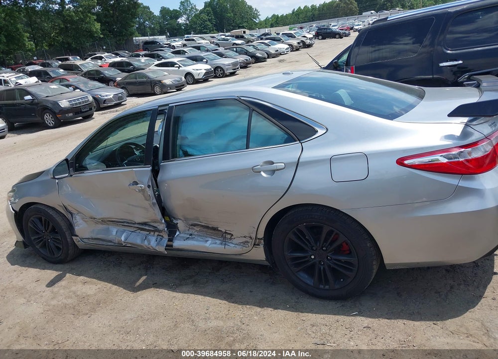 2015 TOYOTA CAMRY SE VIN: 4T1BF1FK8FU076715