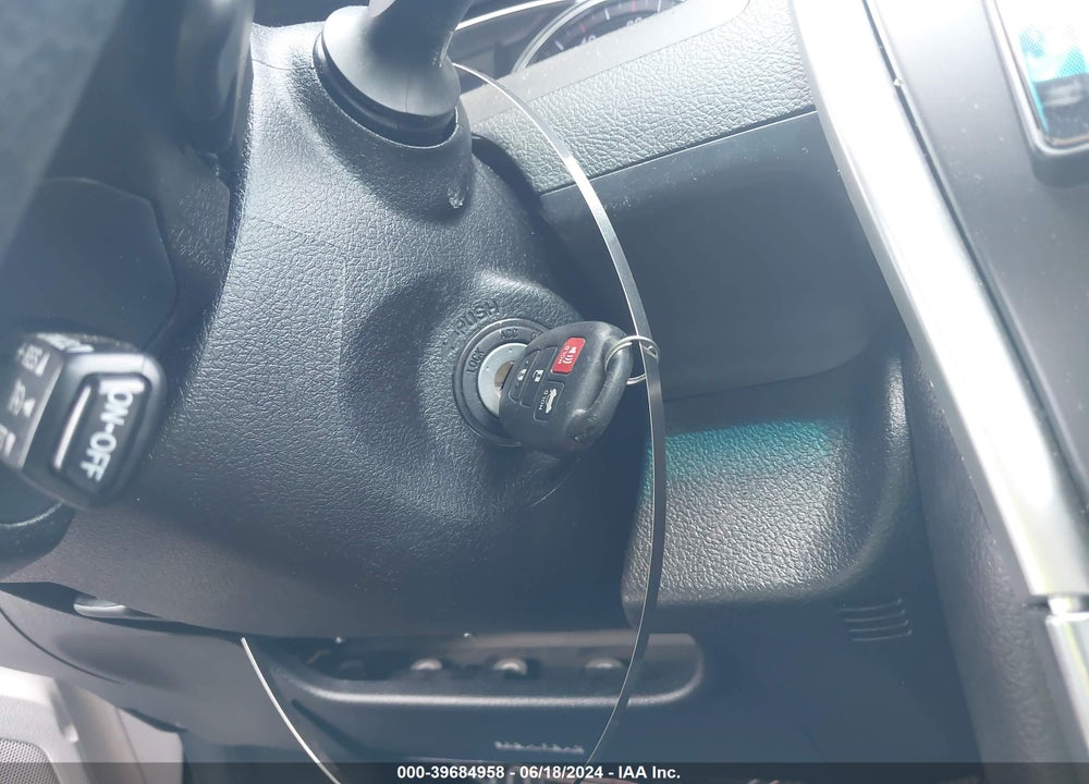 2015 TOYOTA CAMRY SE VIN: 4T1BF1FK8FU076715