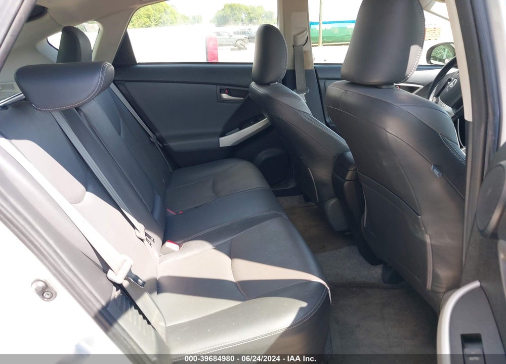 2013 TOYOTA PRIUS FOUR VIN: JTDKN3DU6D5695683