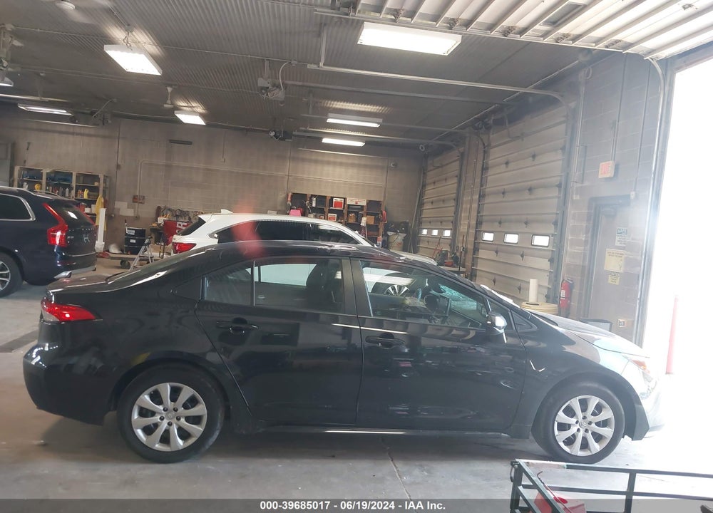 2021 TOYOTA COROLLA LE VIN: 5YFEPMAE7MP175599