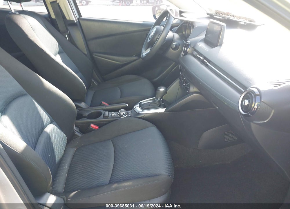 2019 TOYOTA YARIS LE VIN: 3MYDLBYV5KY502582