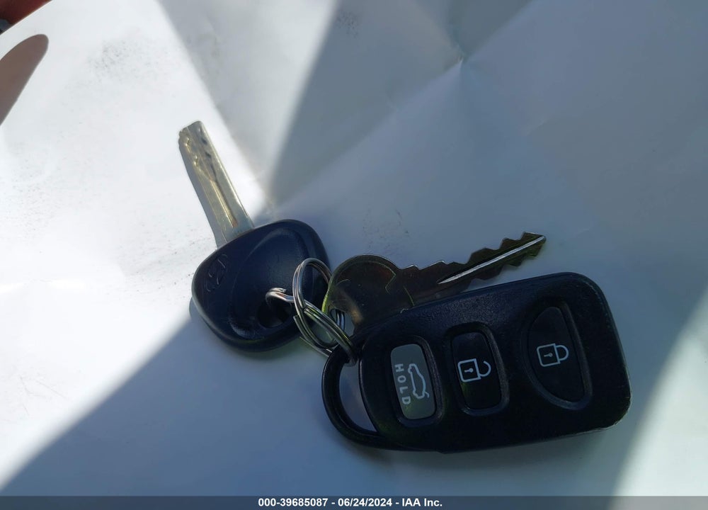 2012 HYUNDAI SONATA GLS VIN: 5NPEB4AC0CH427587