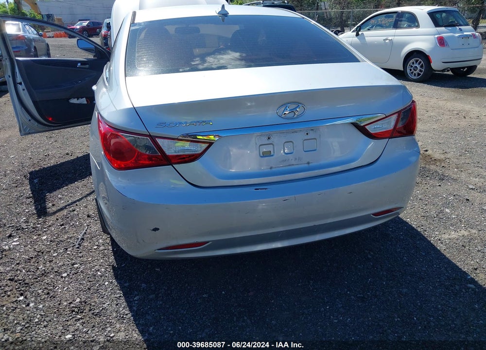 2012 HYUNDAI SONATA GLS VIN: 5NPEB4AC0CH427587