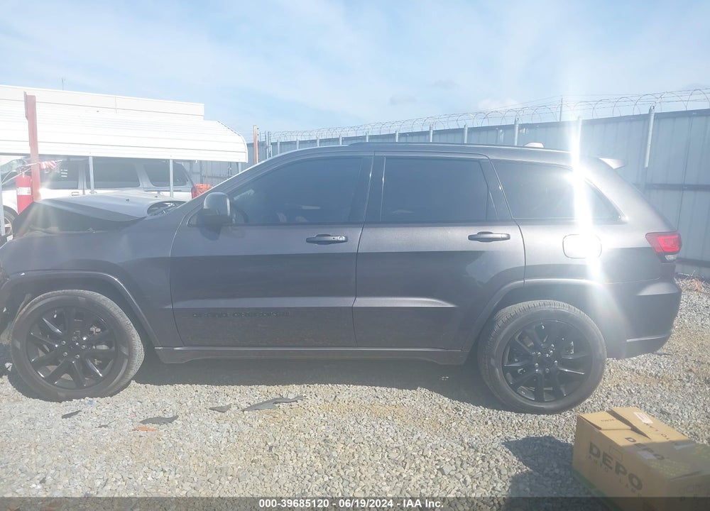 2018 JEEP GRAND CHEROKEE ALTITUDE 4X2 VIN: 1C4RJEAG8JC428122
