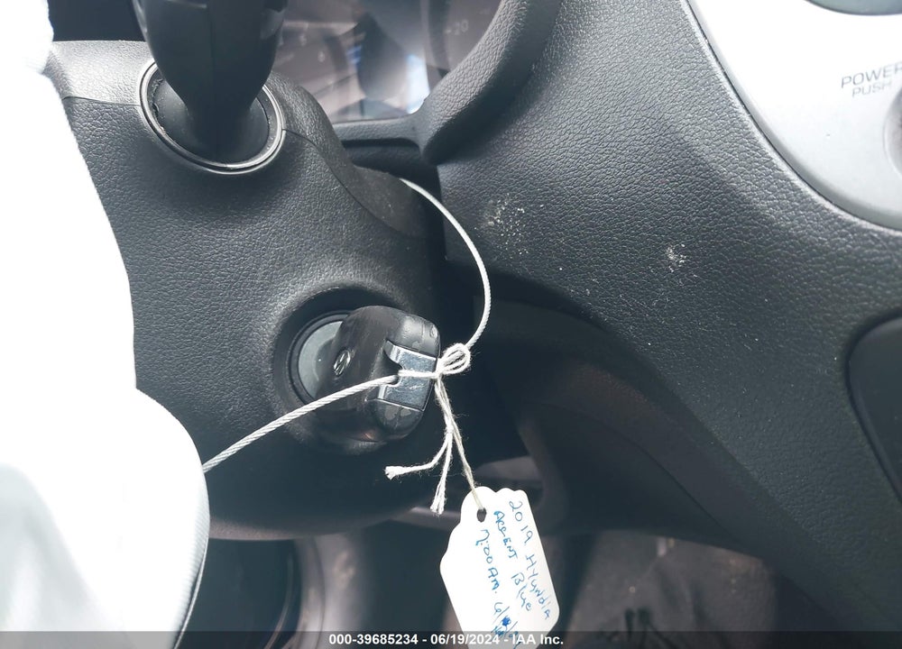 2019 HYUNDAI ACCENT VIN: 3KPC24A38KE060514