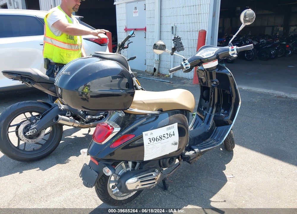 2022 VESPA PRIMAVERA/SPRINT 50 VIN: ZAPCA06B0N5104709