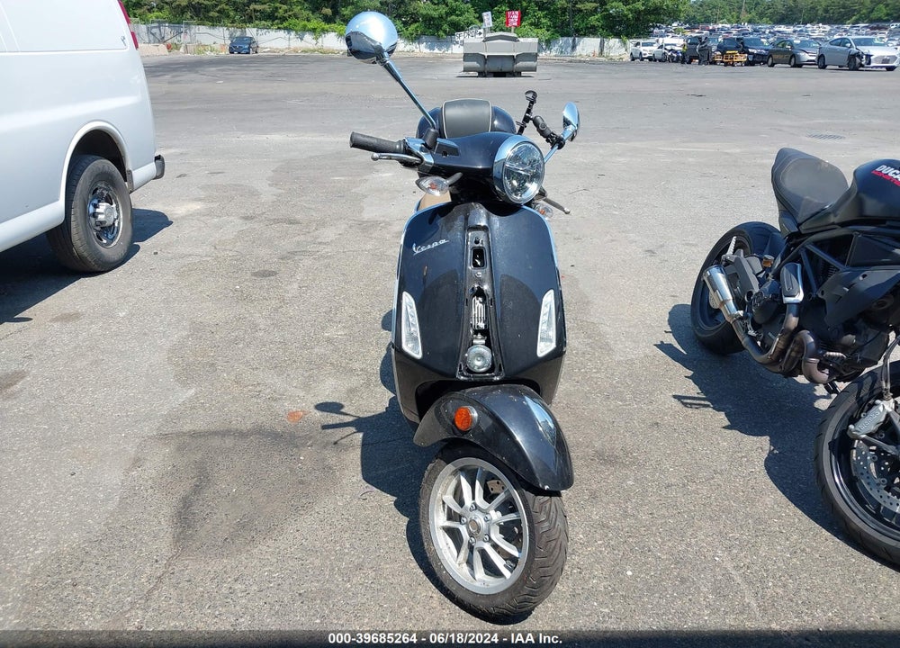 2022 VESPA PRIMAVERA/SPRINT 50 VIN: ZAPCA06B0N5104709