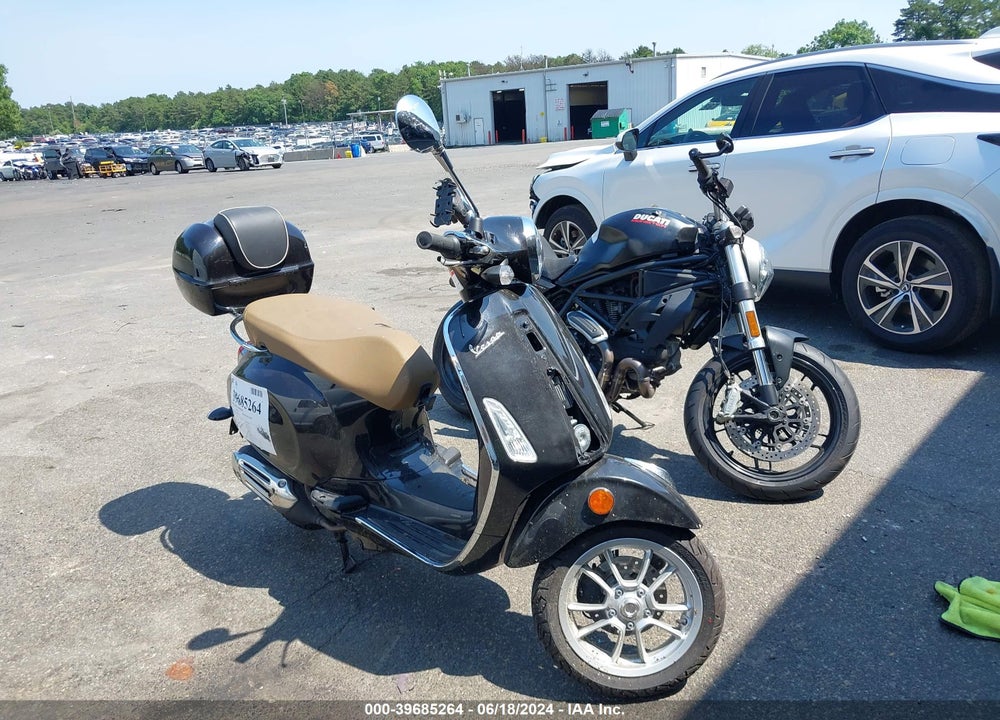 2022 VESPA PRIMAVERA/SPRINT 50 VIN: ZAPCA06B0N5104709
