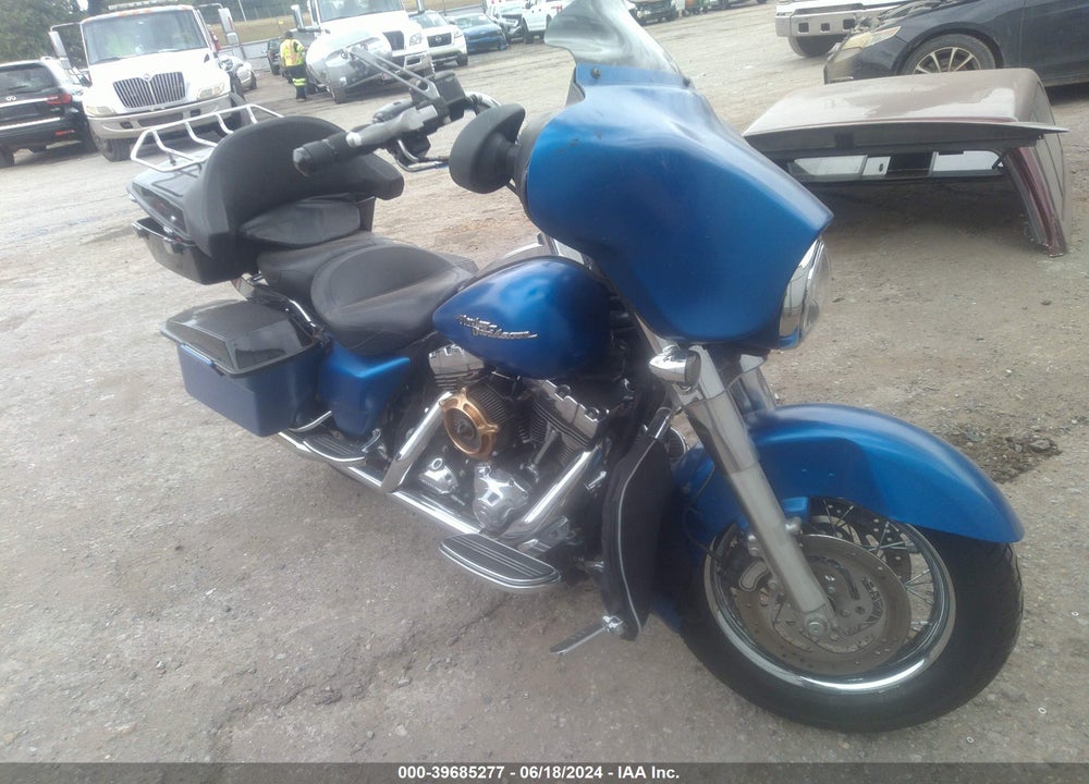 2007 HARLEY-DAVIDSON FLHX VIN: 1HD1KB4157Y600861