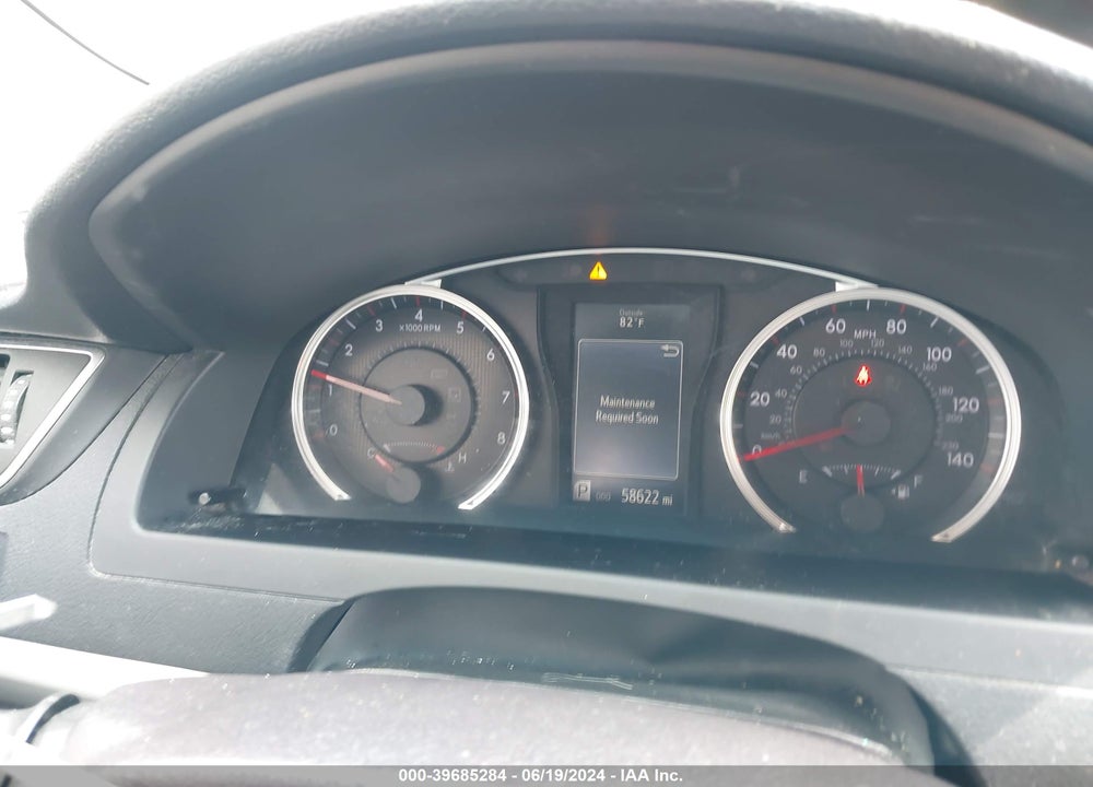 2016 TOYOTA CAMRY SE VIN: 4T1BF1FK2GU565659