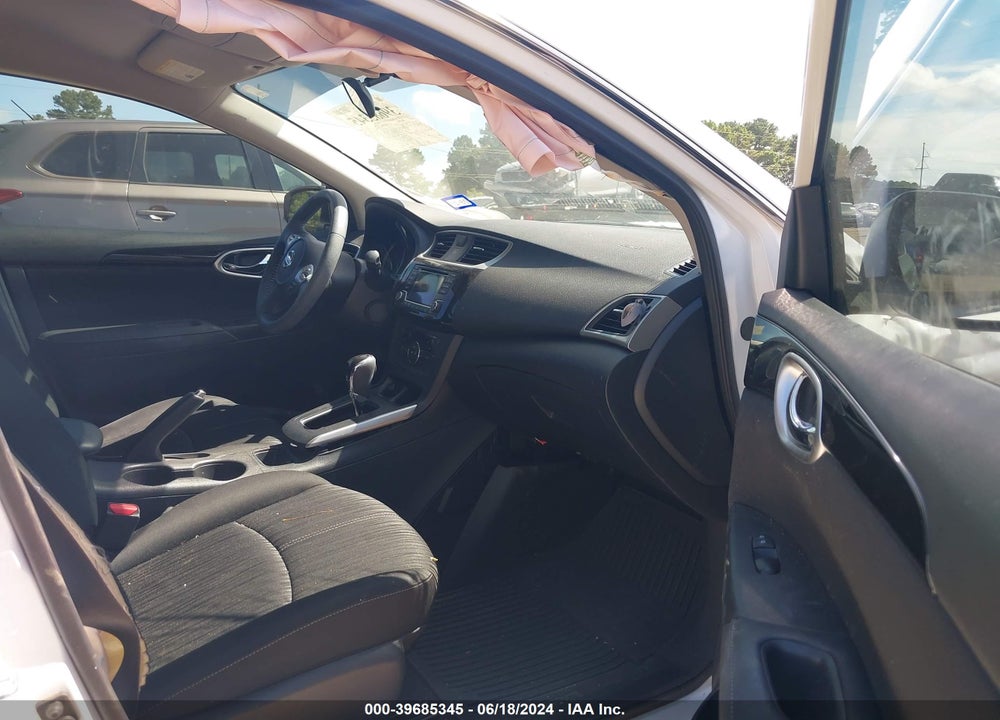 2018 NISSAN SENTRA SV VIN: 3N1AB7APXJY301100
