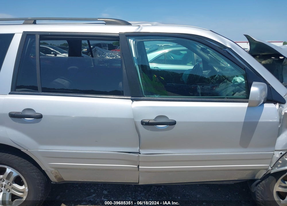 2004 HONDA PILOT EX-L VIN: 2HKYF185X4H542089