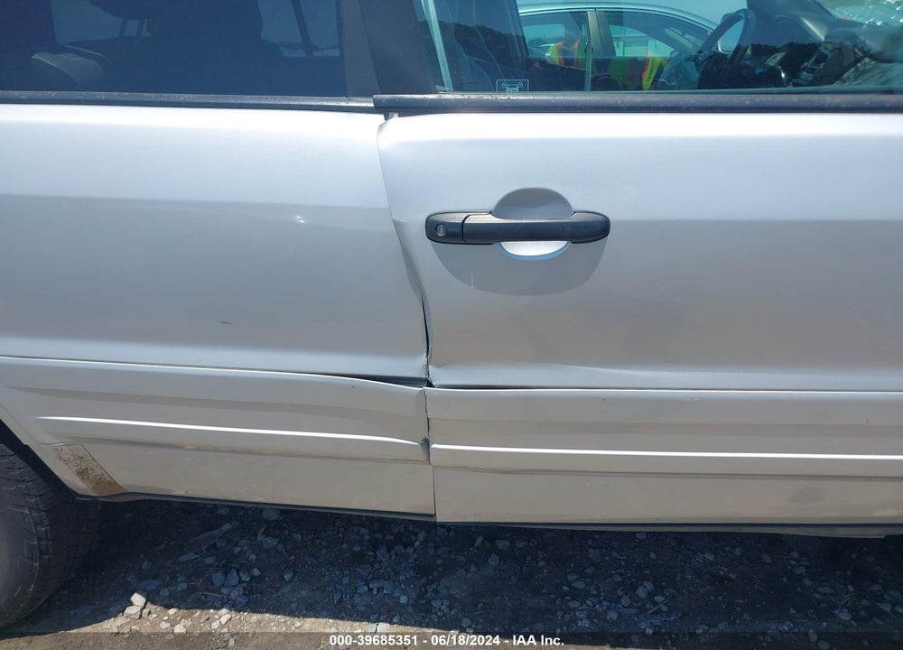 2004 HONDA PILOT EX-L VIN: 2HKYF185X4H542089