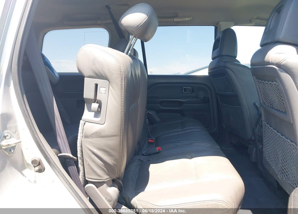 2004 HONDA PILOT EX-L VIN: 2HKYF185X4H542089