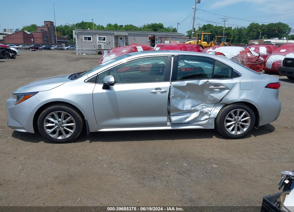2020 TOYOTA COROLLA XLE VIN: JTDFPRAE4LJ044330
