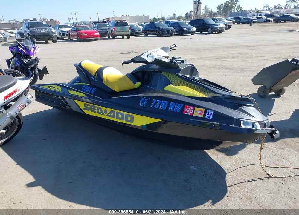 2016 BOMBARDIER SEA DOO  CANA VIN: YDV32539B616