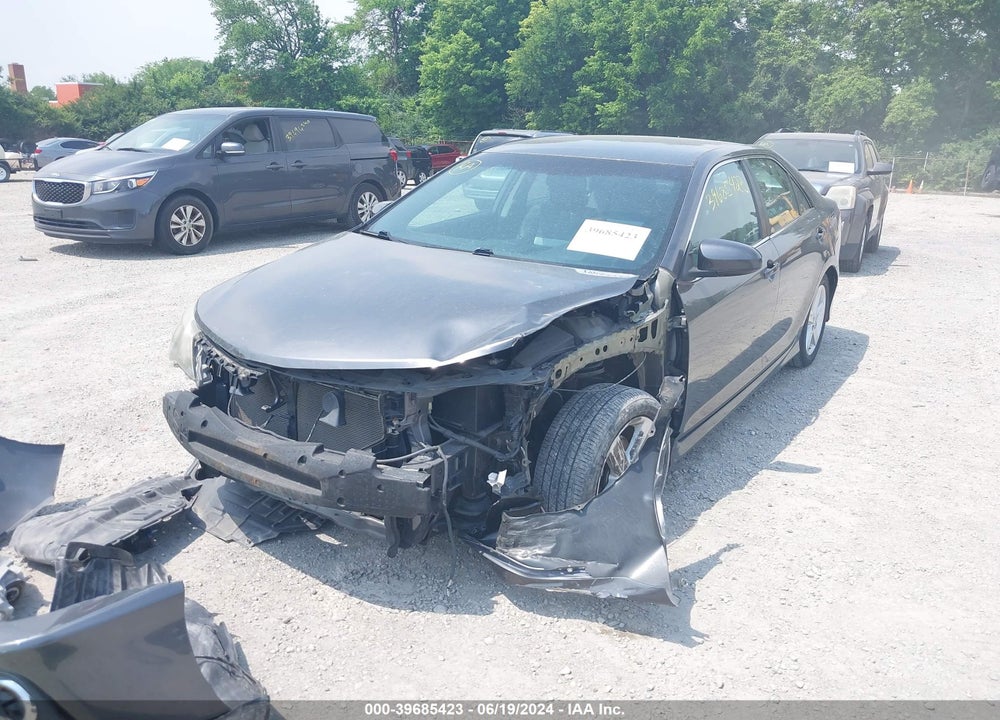2013 TOYOTA CAMRY SE VIN: 4T1BF1FK7DU260427