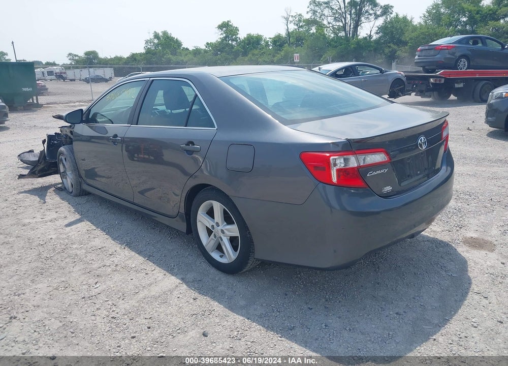 2013 TOYOTA CAMRY SE VIN: 4T1BF1FK7DU260427