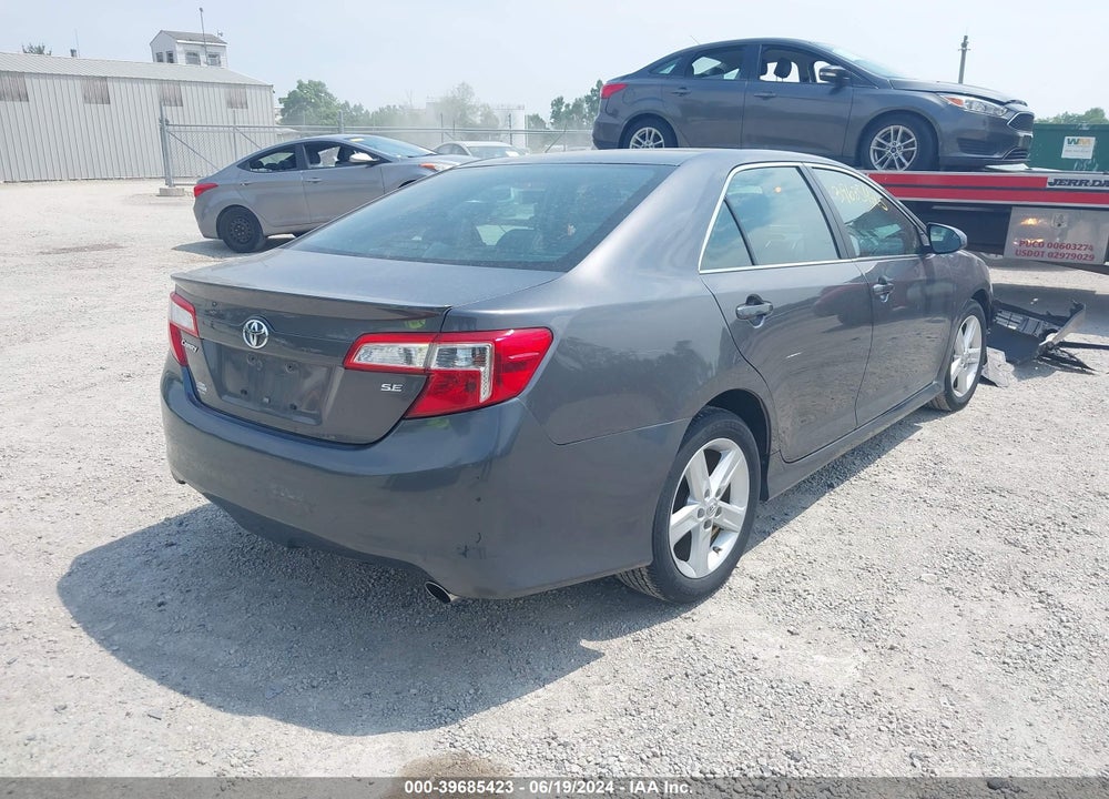 2013 TOYOTA CAMRY SE VIN: 4T1BF1FK7DU260427