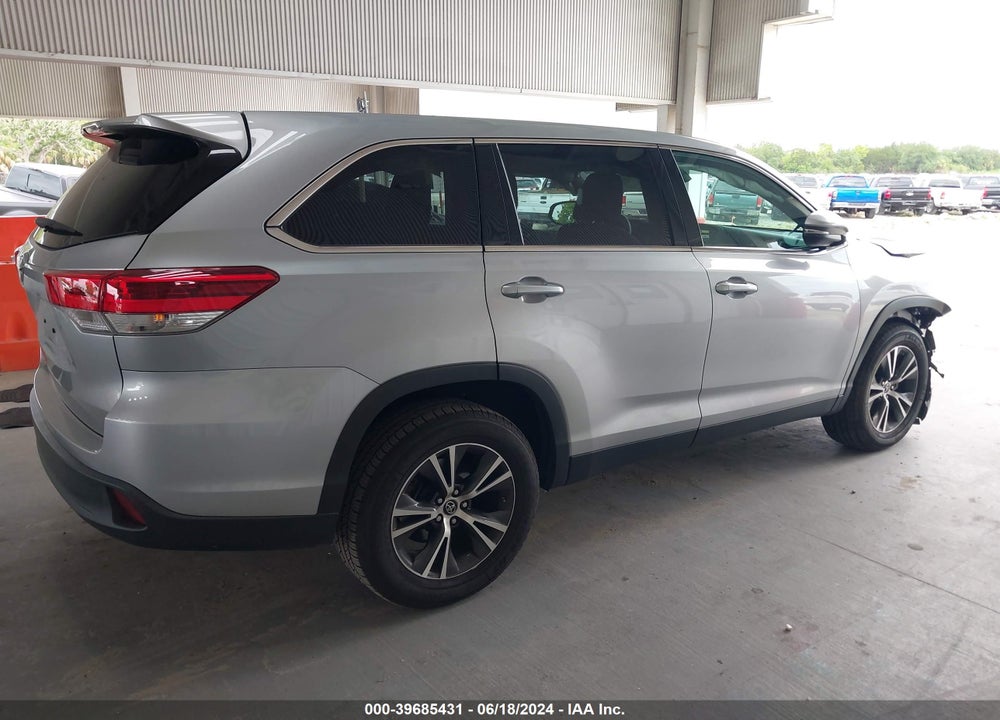 2019 TOYOTA HIGHLANDER LE VIN: 5TDZARFH5KS047109