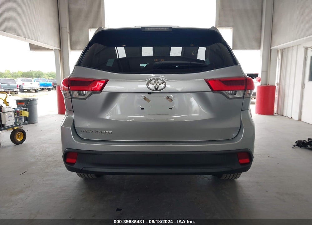 2019 TOYOTA HIGHLANDER LE VIN: 5TDZARFH5KS047109