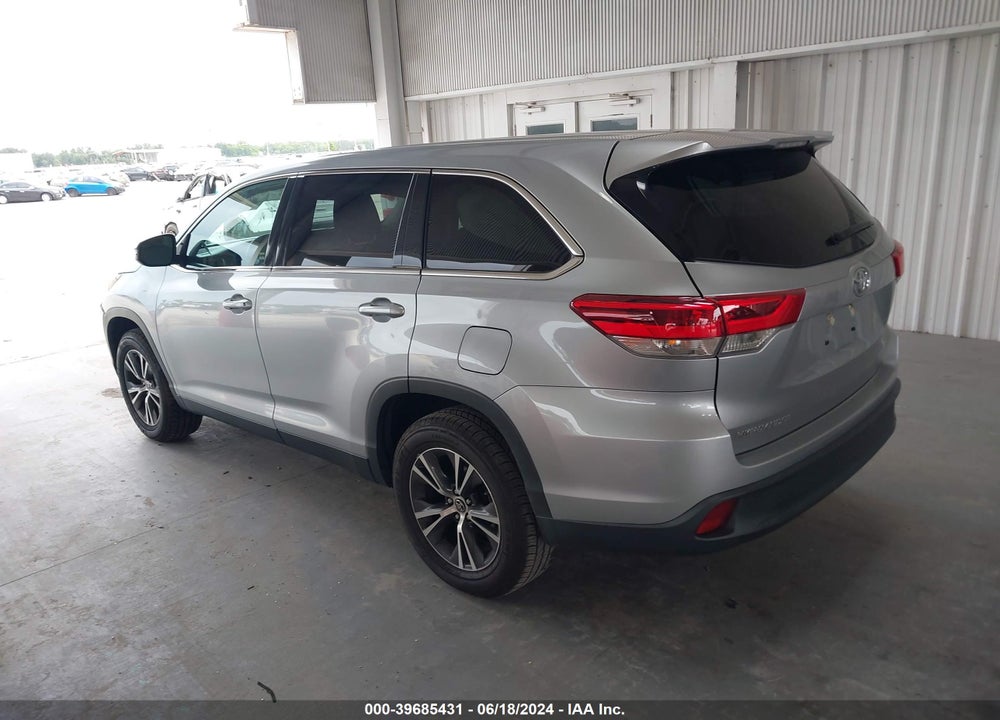 2019 TOYOTA HIGHLANDER LE VIN: 5TDZARFH5KS047109