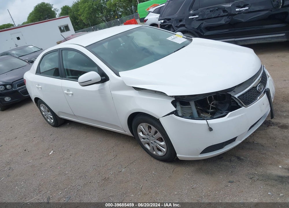 2013 KIA FORTE EX VIN: KNAFU4A24D5645973