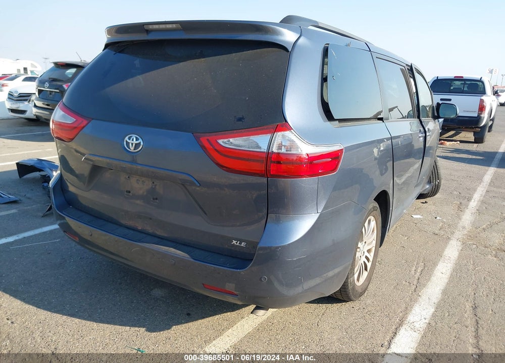 2016 TOYOTA SIENNA XLE 8 PASSENGER VIN: 5TDYK3DC4GS731833
