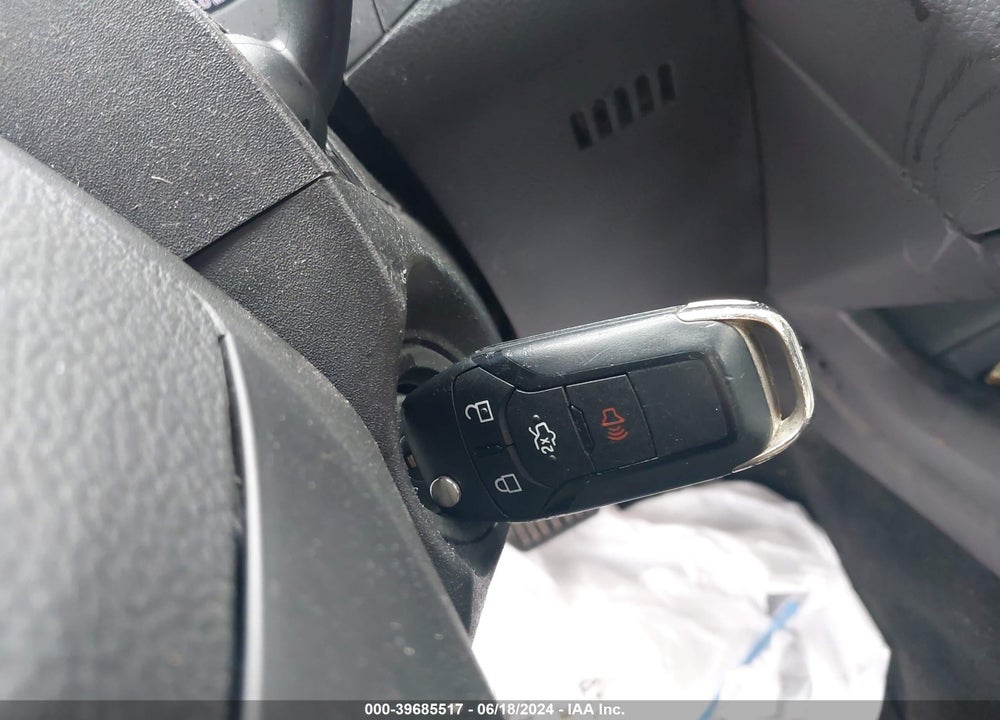 2013 FORD FUSION S VIN: 3FA6P0G71DR192405