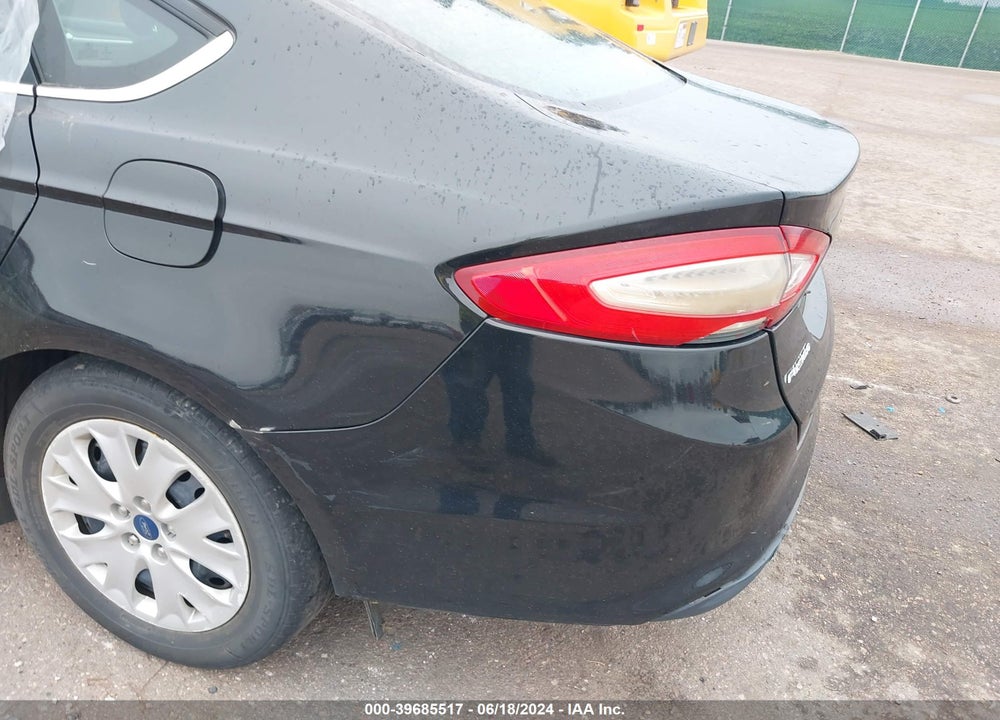 2013 FORD FUSION S VIN: 3FA6P0G71DR192405