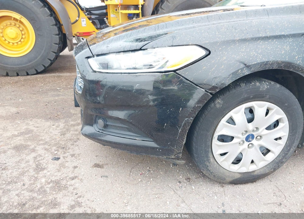 2013 FORD FUSION S VIN: 3FA6P0G71DR192405