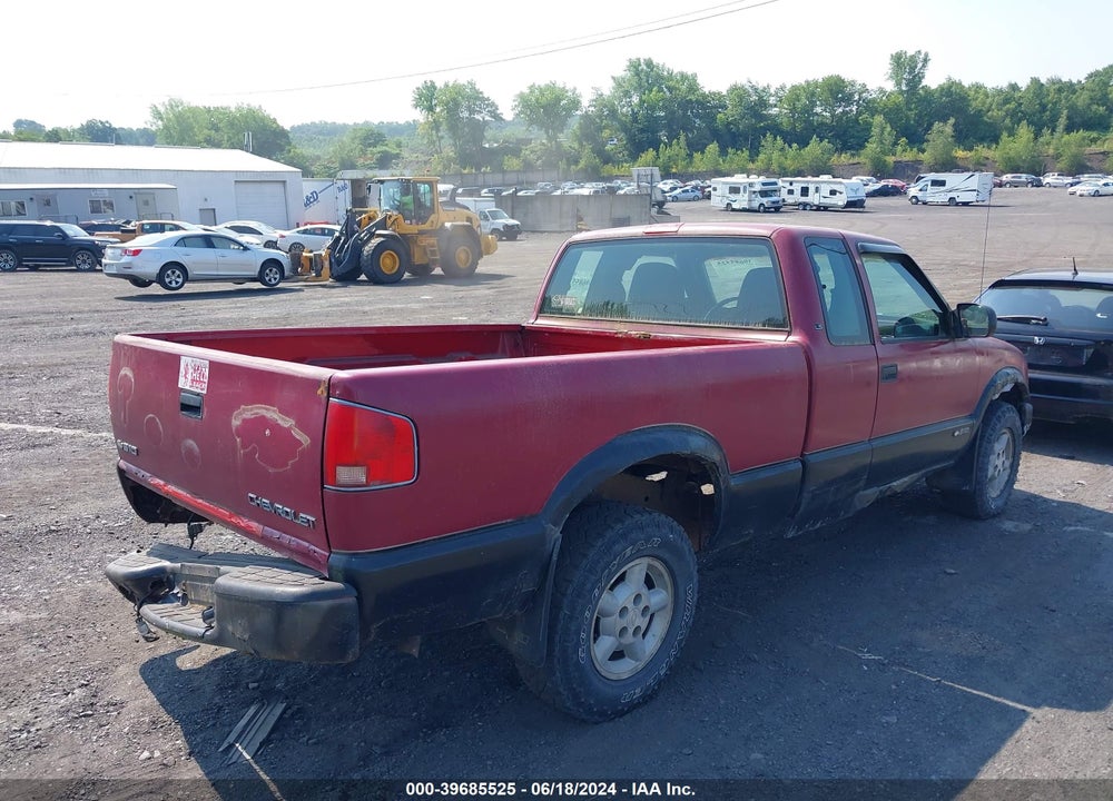 2003 CHEVROLET S-10 LS VIN: 1GCDT19X938191941