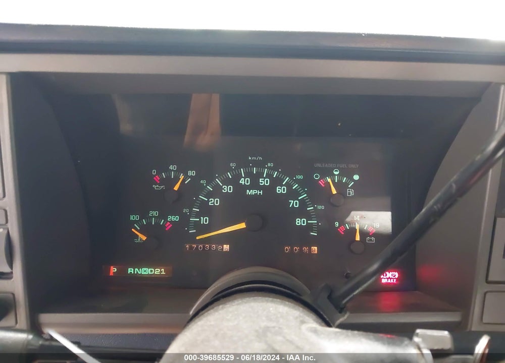 1993 CHEVROLET GMT-400 K1500 VIN: 1GCEK14K6PZ258109