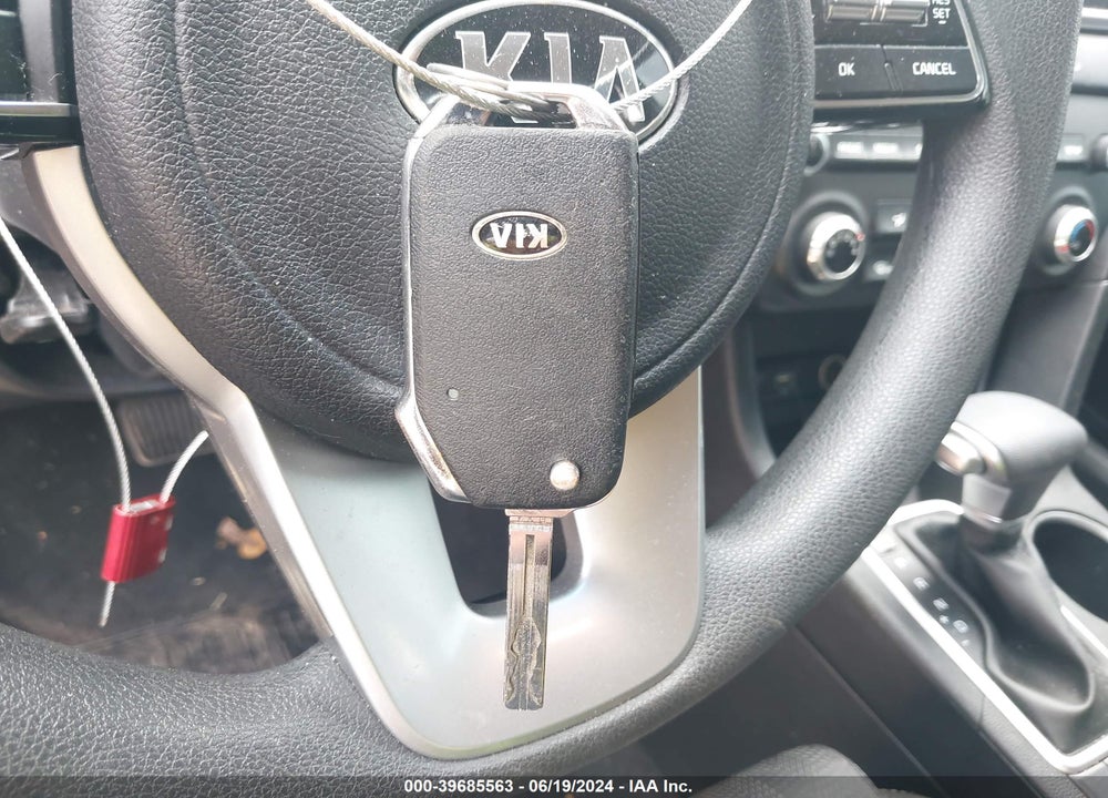 2022 KIA SPORTAGE LX VIN: KNDPM3AC8N7984199