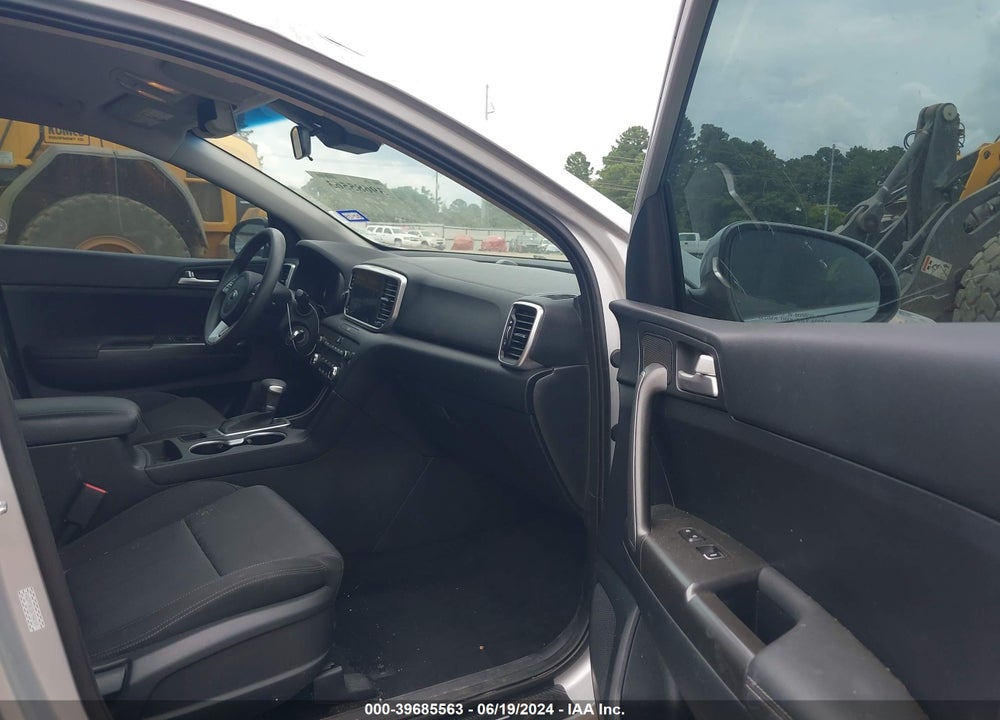 2022 KIA SPORTAGE LX VIN: KNDPM3AC8N7984199