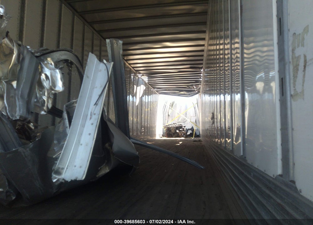 2022 UTILITY TRAILER MFG --- VIN: 1UYVS2537N7506018