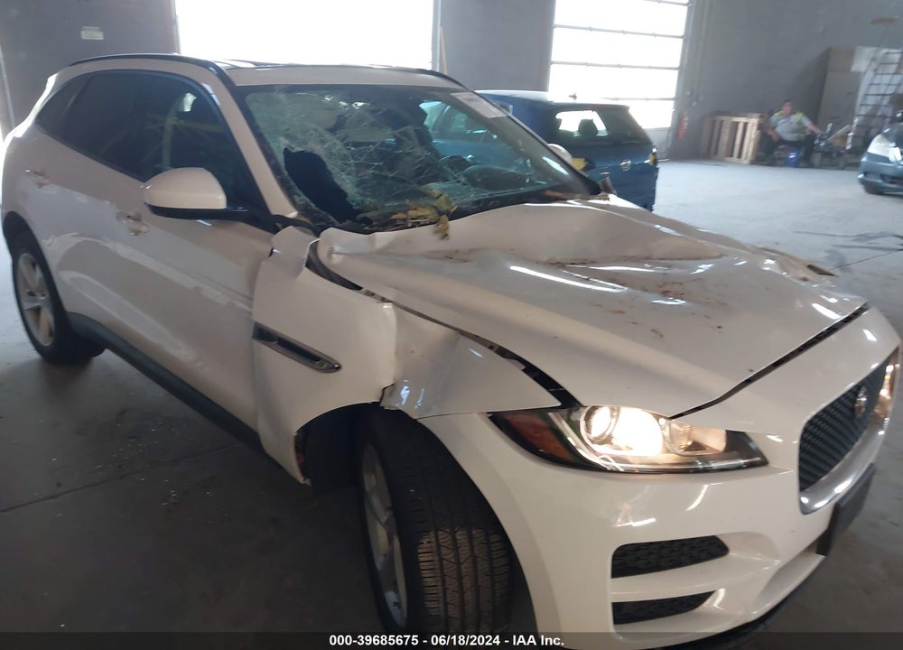 2017 JAGUAR F-PACE 35T PREMIUM VIN: SADCJ2BV6HA489125