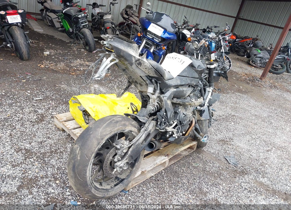 2022 YAMAHA YZFR7 VIN: JYARM38E4NA000514