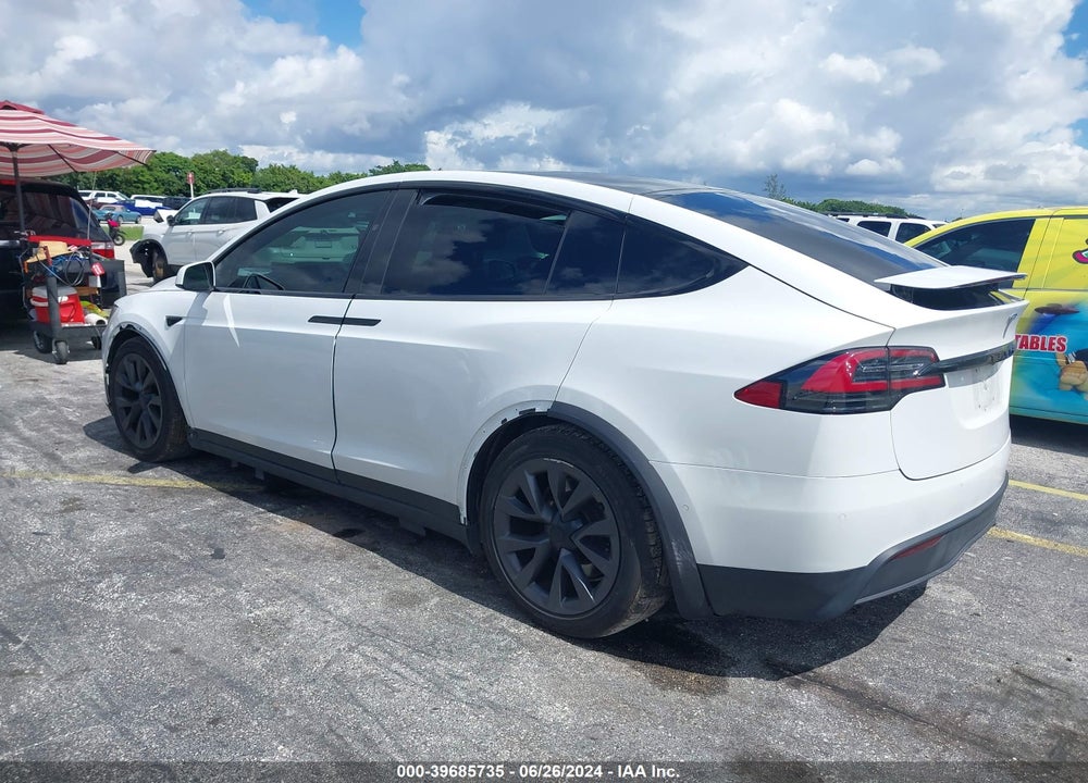 2022 TESLA MODEL X PLAID TRI MOTOR ALL-WHEEL DRIVE VIN: 7SAXCBE62NF333309