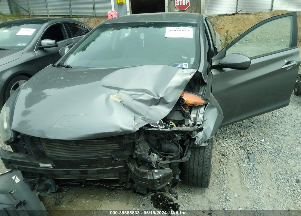 2013 HYUNDAI ELANTRA GLS VIN: 5NPDH4AE8DH380189
