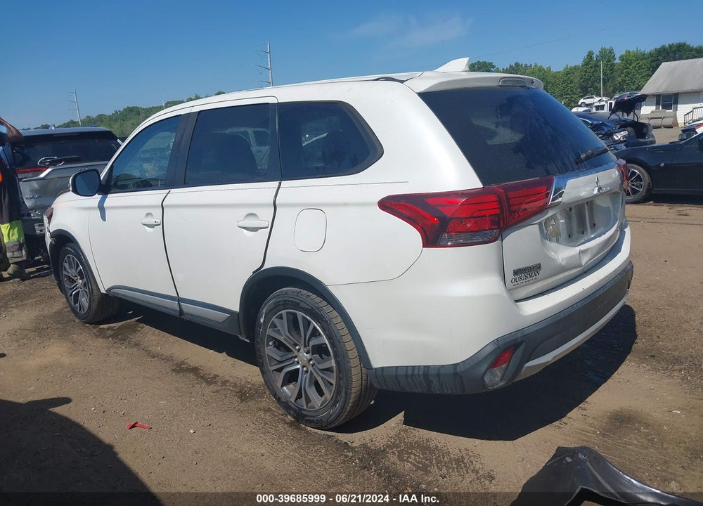 2018 MITSUBISHI OUTLANDER SE VIN: JA4AD3A31JZ033566