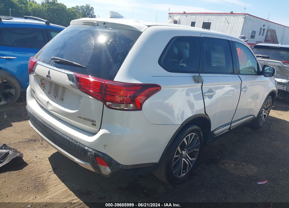 2018 MITSUBISHI OUTLANDER SE VIN: JA4AD3A31JZ033566